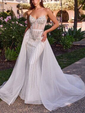 WEDDING DRESS. OFF WHITE STRAPLESS BEADED REMOVABLE TULLE SKIRT GOWN